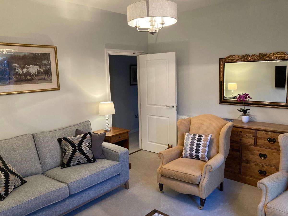 Hedgefield House - Serene Top Floor Flat Inverness Luaran gambar