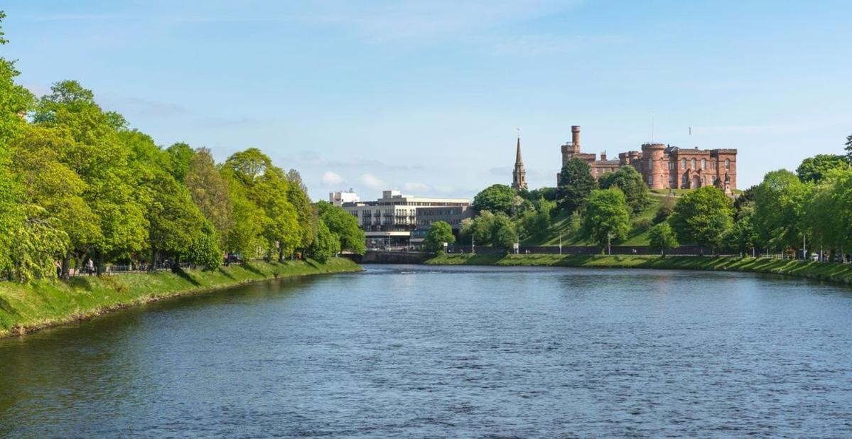 Hedgefield House - Serene Top Floor Flat Inverness Luaran gambar